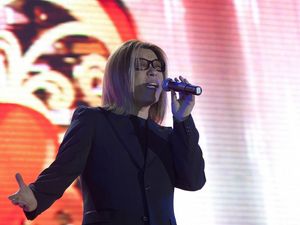 【郭峰】_最新郭峰好听的歌曲_MV_资料图片